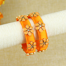 Load image into Gallery viewer, Silk Thread Flower Kundan Stone Bangles - Set of 2