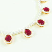 Load image into Gallery viewer, Kundan Stone Jewellery Set