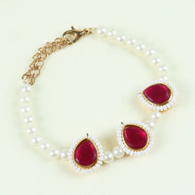 Load image into Gallery viewer, Kundan Stone Jewellery Set
