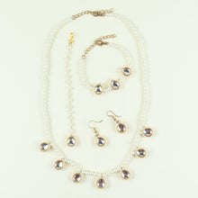 Load image into Gallery viewer, Kundan Stone Jewellery Set