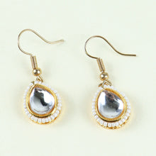 Load image into Gallery viewer, Kundan Stone Jewellery Set