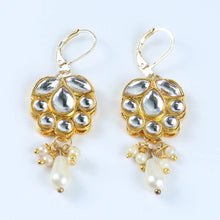 Load image into Gallery viewer, Kundan Stone Earrings