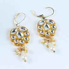 Load image into Gallery viewer, Kundan Stone Earrings