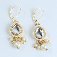Load image into Gallery viewer, Kundan Stone Earrings