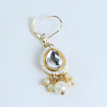 Load image into Gallery viewer, Kundan Stone Earrings