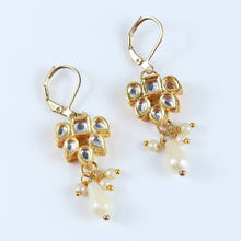 Load image into Gallery viewer, Kundan Stone Jewellery Set for Girls Gold