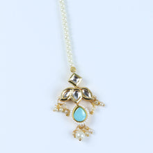Load image into Gallery viewer, Kundan Studded Handcrafted Maang Tikka for Girls Blue