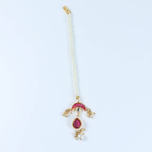 Load image into Gallery viewer, Kundan Studded Handcrafted Maang Tikka for Girls Red