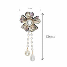 Load image into Gallery viewer, Glitter Pearl Floral Beaded Hair Clip
