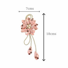 Load image into Gallery viewer, Pearl Charm Floral Tassel Hair Clip
