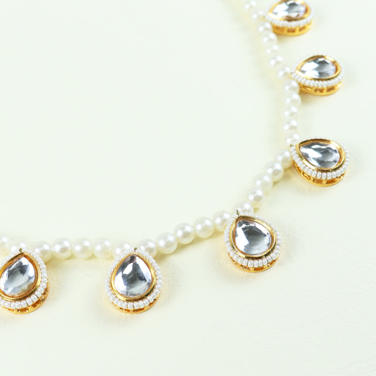 Kundan Stone Jewellery Set