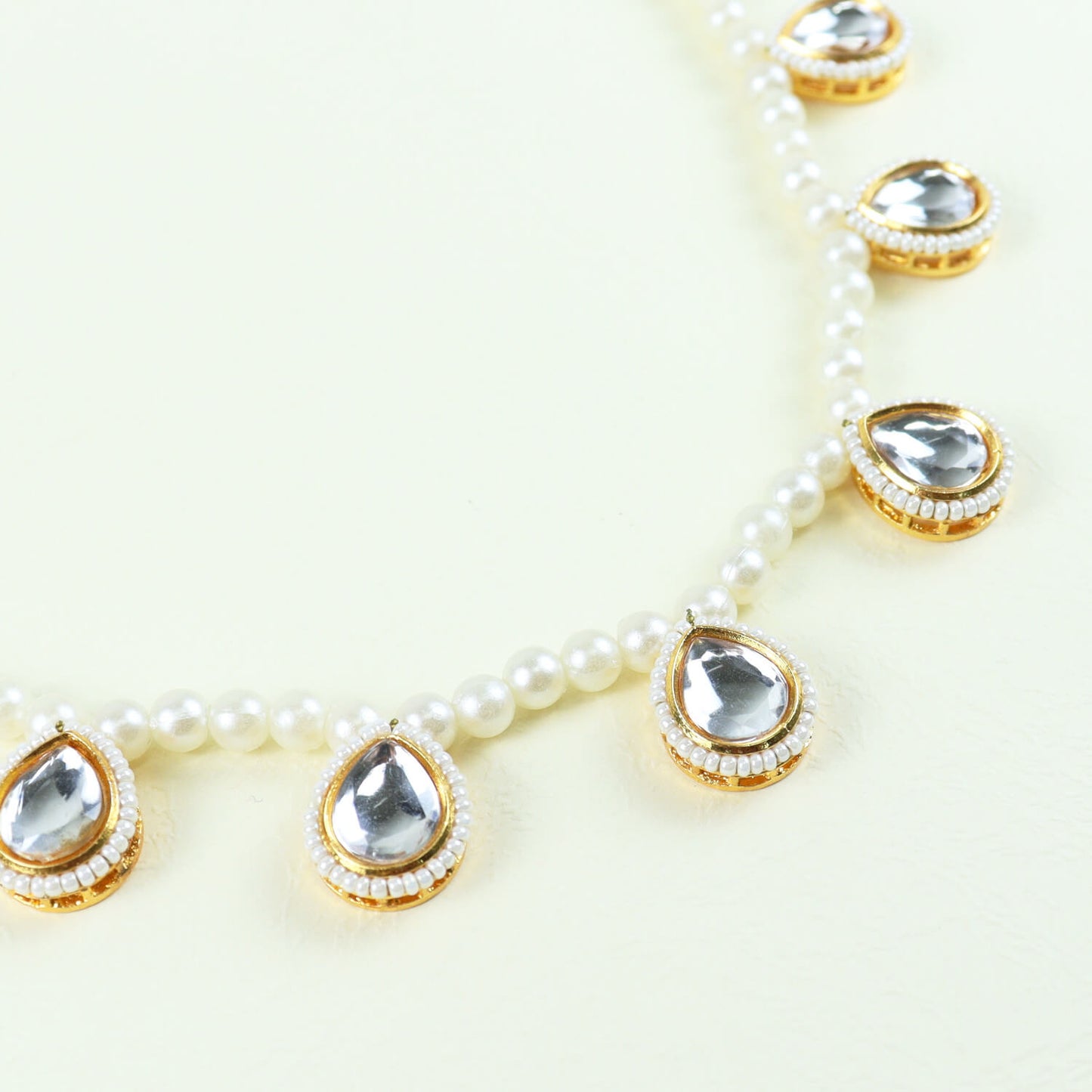 Kundan Stone Jewellery Set