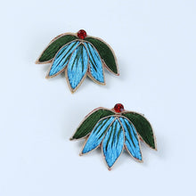 Load image into Gallery viewer, Floral Butti Ethnic Hair Clips for Girls Set of 2 Blue
