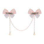 Close-up of the tassel drop on the pink clip