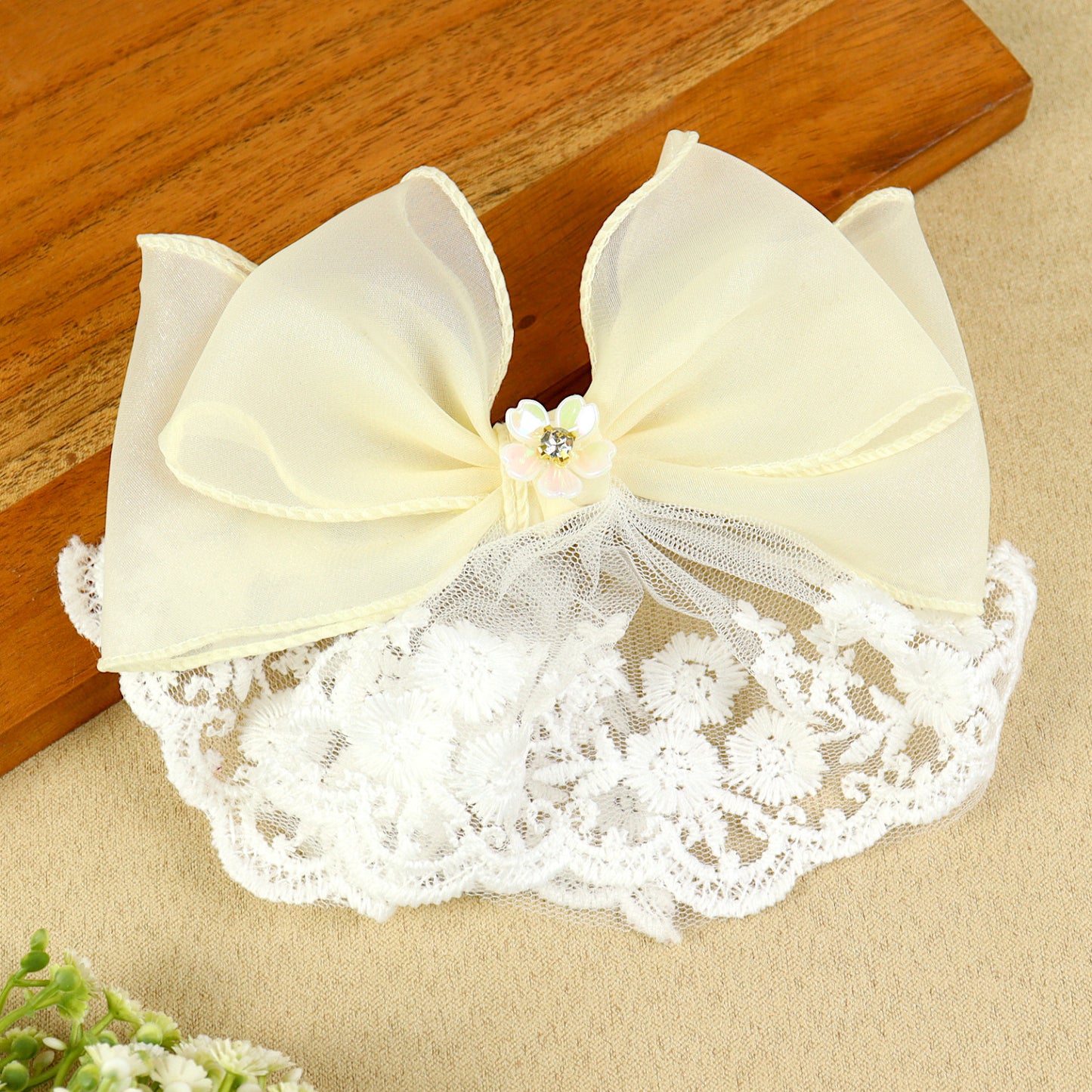 White Floral Charm Bow Hair Clip, laid flat