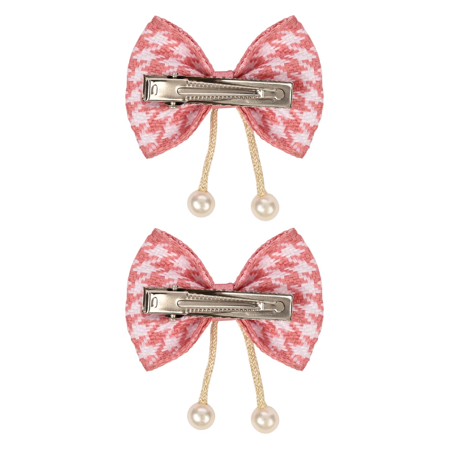 Close-up of the tassel drop on the pink clip