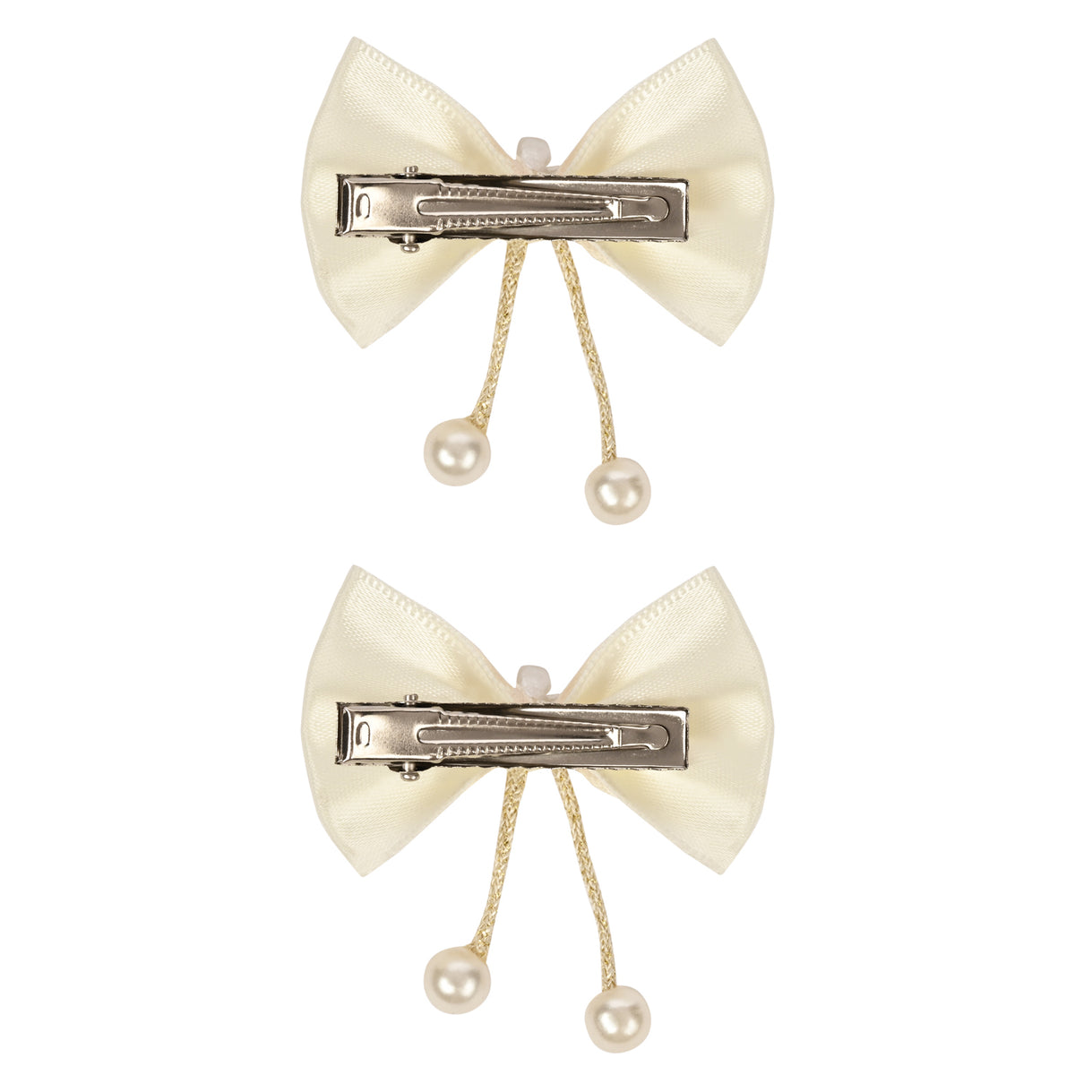 Close-up of the tassel drop on the white clip