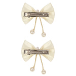 Close-up of the tassel drop on the white clip