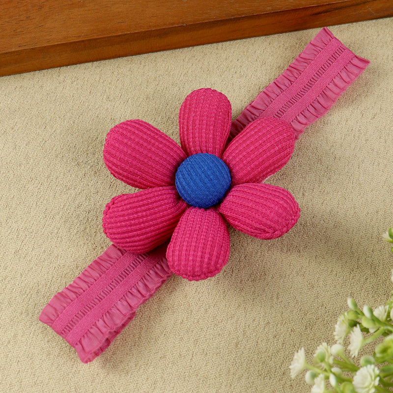 soft, stretchable elastic headband featuring pastel flowers.