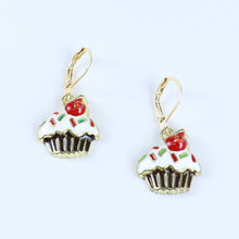 Load image into Gallery viewer, ac23-043-cupcake-charms-earrings-red
